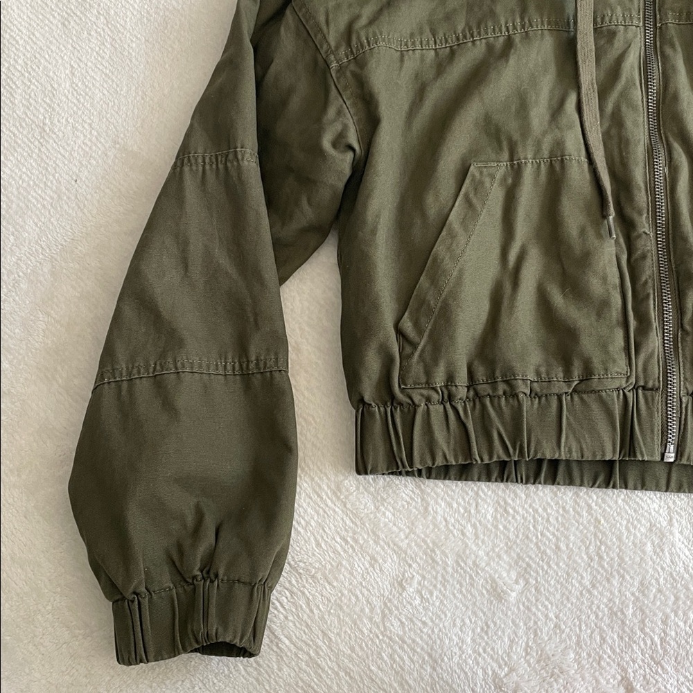 Aeropostale Cropped Jacket - Picture 3 of 6